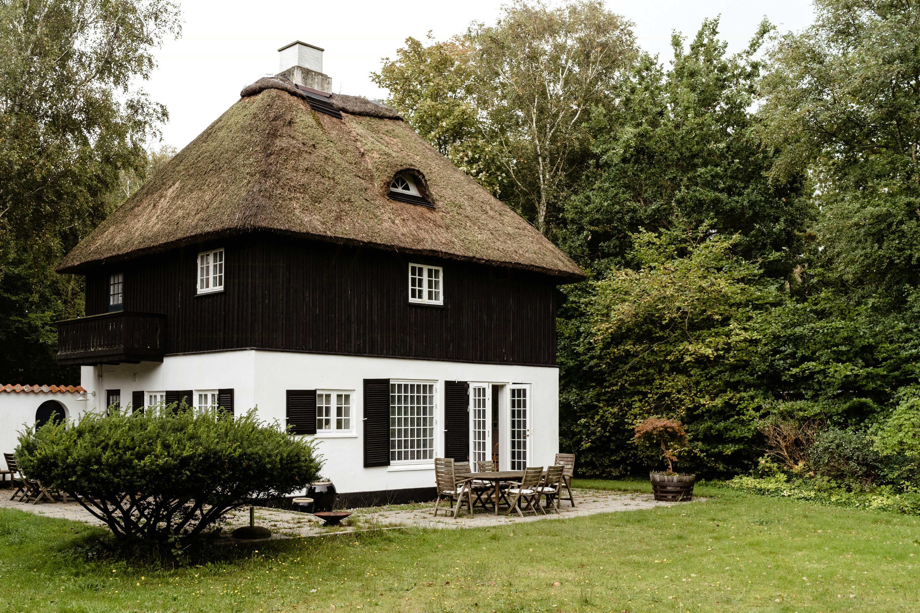 Beautiful architect designed summer house with thatched roof