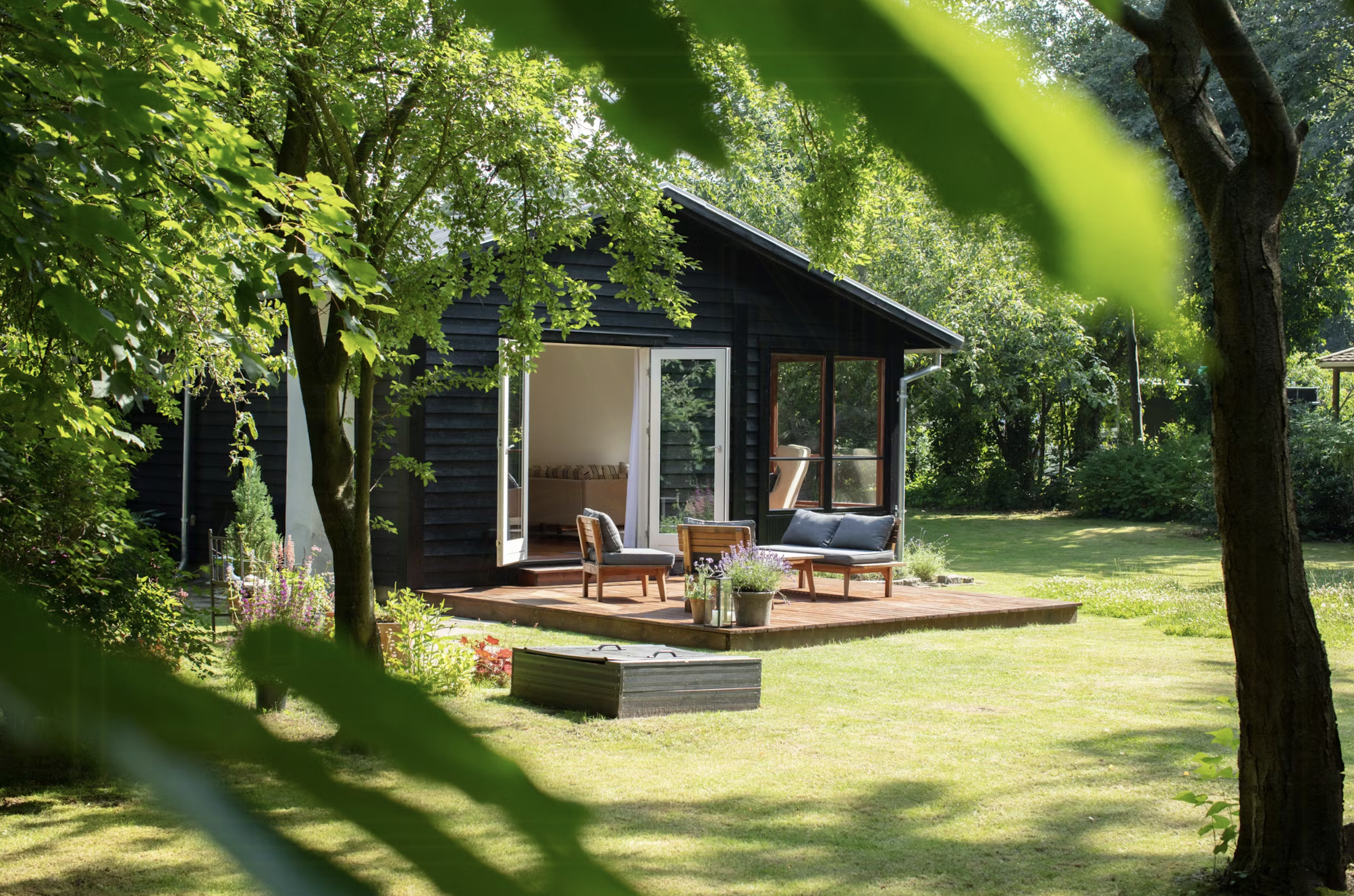 Beautiful and light summer house with original details