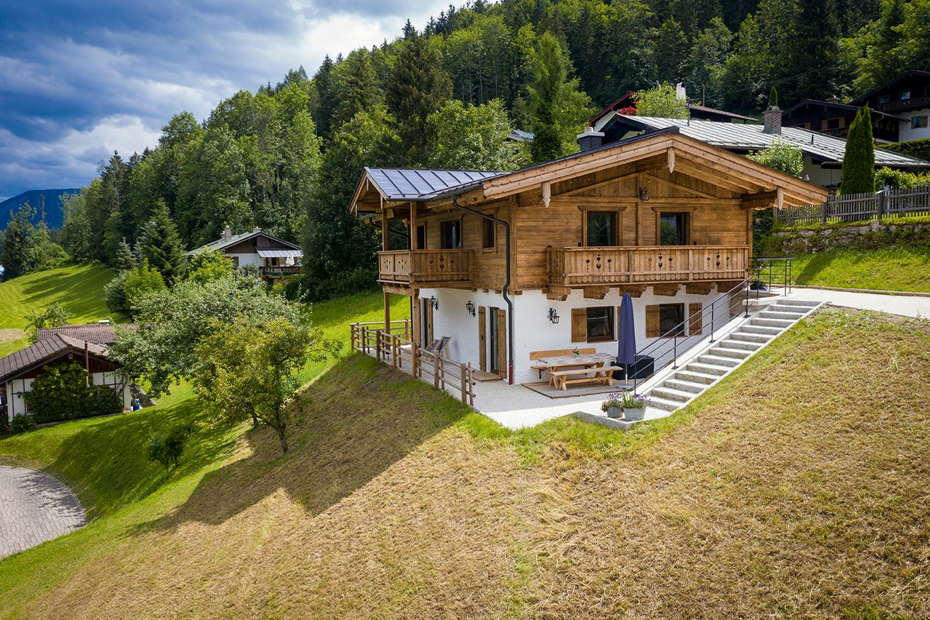 Nature-inspired wooden house in Bavaria