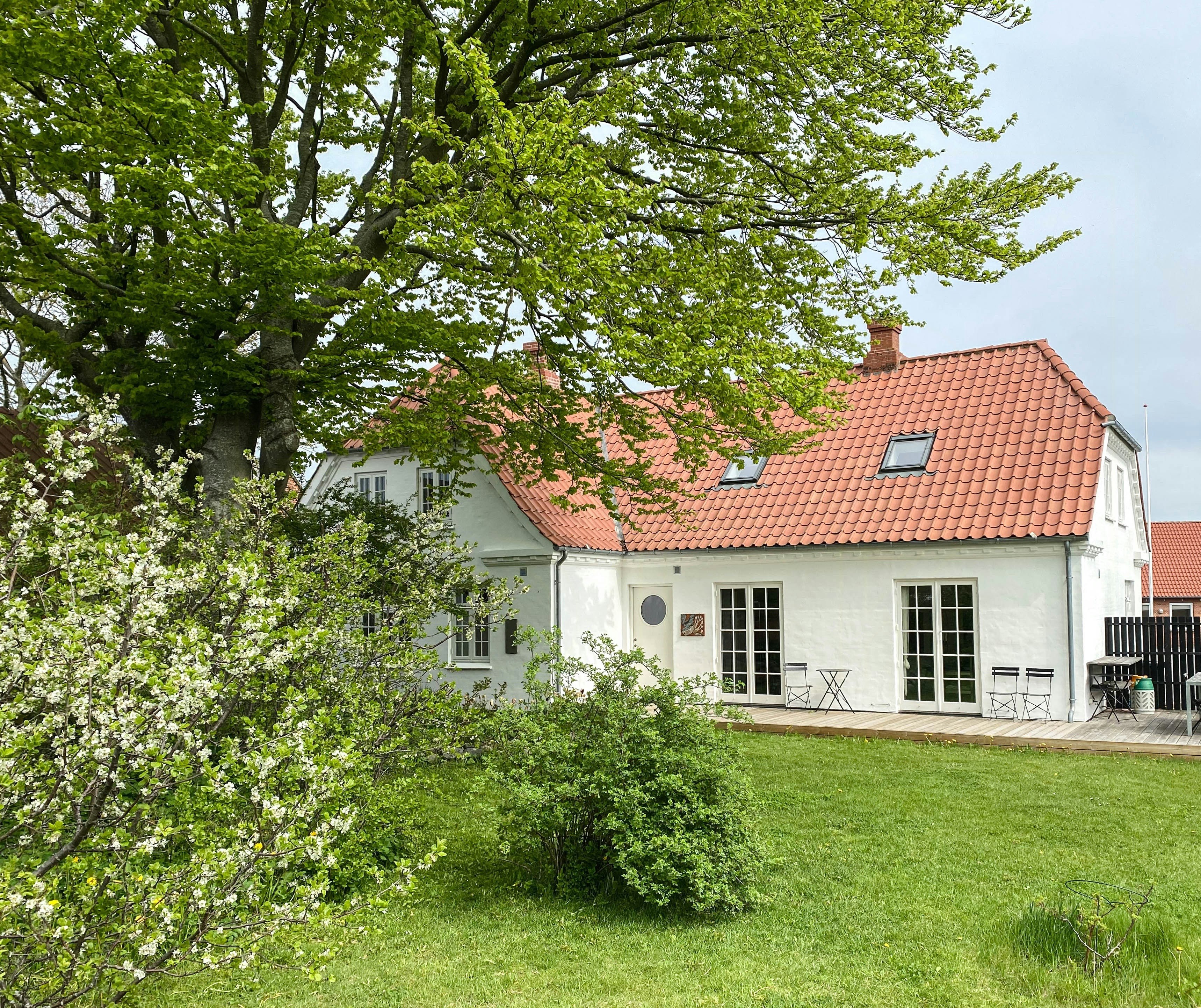Beautiful summer house with room for the extended family