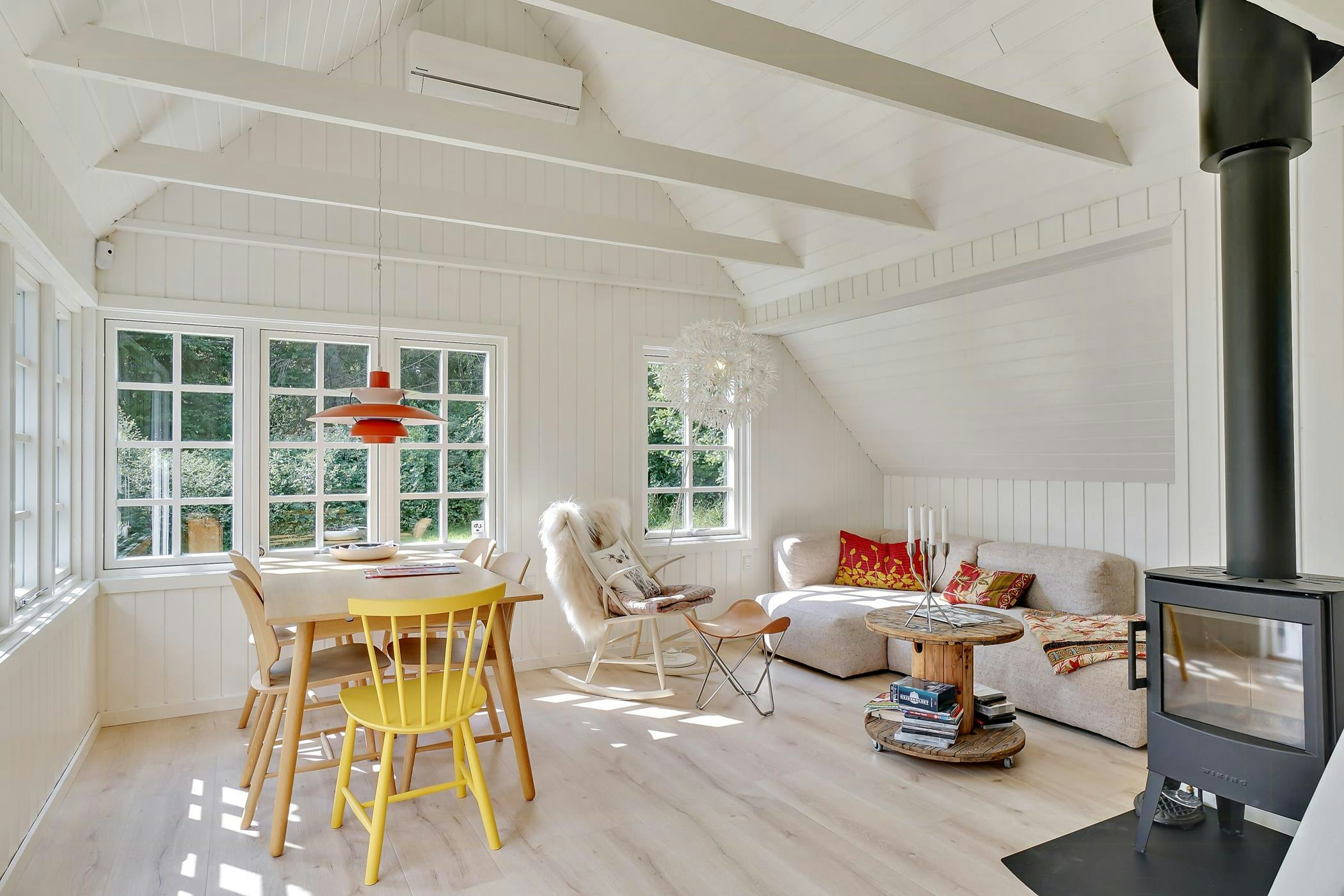 Lovely, intimate summer house perfect for a romantic getaway