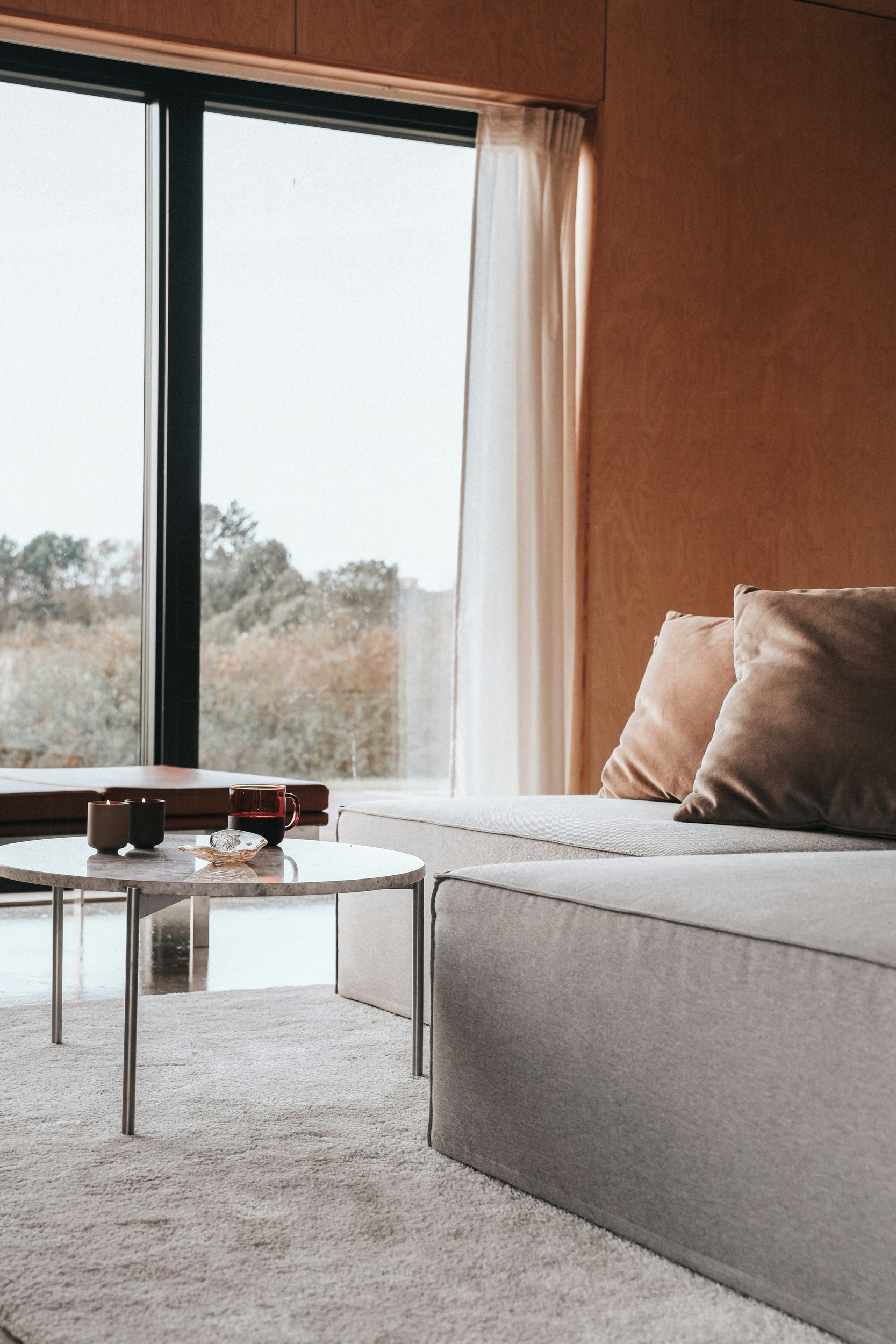 Modern and family-friendly summer house with sea view