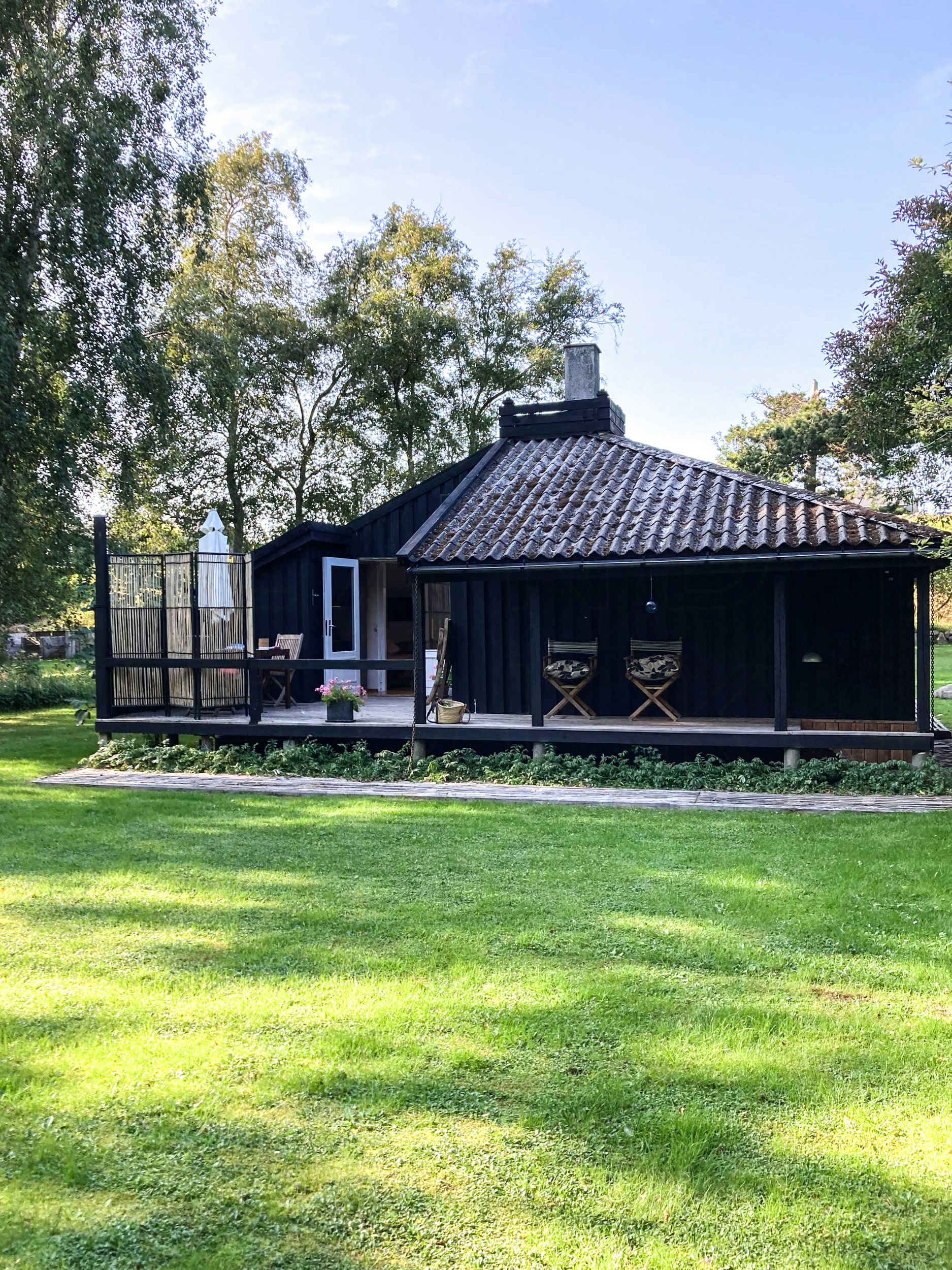 Tiny-house feeling surrounded by water and beautiful beaches